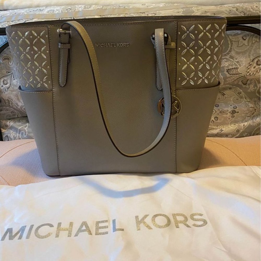 Michael Kors Pearl Grey Jet Set East West Tote